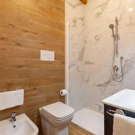 Apartment Civico 24 *